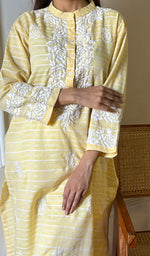 Load image into Gallery viewer, Amanat Women's Lucknowi Handcrafted Cotton Chikankari Kurti - HONC0225123