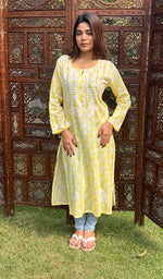 Load image into Gallery viewer, Sona Women's Lucknowi Handcrafted Cotton Chikankari Kurti - HONC0203617