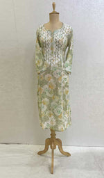 Load image into Gallery viewer, Women's Lucknowi Handcrafted Cotton Chikankari Kurti - HONC092306