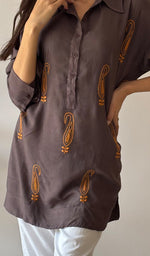 将图像加载到图库查看器中, Women's Lakhnavi Handcrafted Cotton Chikankari Top - HONC03257630