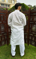 Load image into Gallery viewer, Men's Lucknowi Handcrafted Cotton Chikankari Kurta HONC0323881