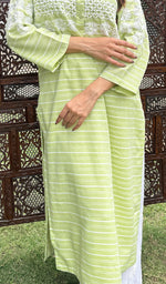 Load image into Gallery viewer, Amanat Women's Lucknowi Handcrafted Cotton Chikankari Kurti - HONC0274380