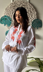 将图像加载到图库查看器中, Women's Lakhnavi Handcrafted Cotton Chikankari Top - HONC0313748