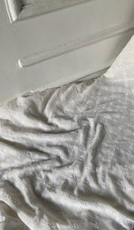 将图像加载到图库查看器中, Lucknowi Handcrafted Pure Silk Georgette Chikankari Unstitched Men's Kurta Fabric - HONC0333625