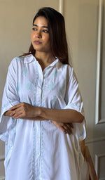 将图像加载到图库查看器中, Women's Lakhnavi Handcrafted Modal Cotton Chikankari Short Kaftan - HONC0283096