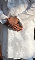 Load image into Gallery viewer, Men's Lucknowi Handcrafted Cotton Chikankari Kurta - HONC0215678