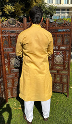 Load image into Gallery viewer, Men's Lucknowi Handcrafted Cotton Chikankari Kurta - HONC02606670