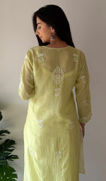 将图像加载到图库查看器中, Jiya Women's Lakhnavi Handcrafted Muslin Chikankari Kurti - HONC0367885
