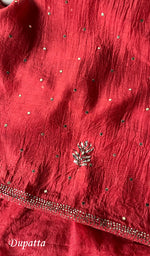 Load image into Gallery viewer, Women's Lakhnavi Handcrafted Mul Chanderi Kurta And Dupatta Set - HONC0268036