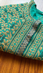 将图像加载到图库查看器中, Women's Lakhnavi Handcrafted Cotton Chikankari Kurti - NC03875