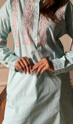 将图像加载到图库查看器中, Enayat Women's Lakhnavi Handcrafted Cotton Chikankari Oversized Kurta And Pant Set - HONC0297439