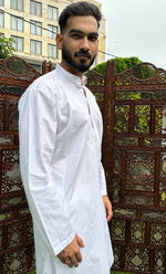 Load image into Gallery viewer, Men's Lucknowi Handcrafted Cotton Chikankari Kurta With Pant HONC0323816