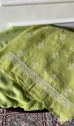 将图像加载到图库查看器中, Women's Lakhnavi Handcrafted Cotton Unstitched Chikankari Suit Material - HONC0354979