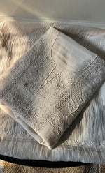 Load image into Gallery viewer, Women's Lakhnavi Handcrafted Maheshwari Mul Chanderi UnStitched Kurta And Dupatta Set - HONC0288349