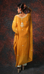 将图像加载到图库查看器中, Rabia Women's Lucknowi Handcrafted Mul chanderi Chikankari Kaftan - HONC0312013