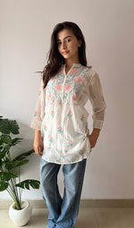Load image into Gallery viewer, Women's Lakhnavi Handcrafted Mul Chanderi Chikankari Top - HONC0372701