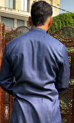 Load image into Gallery viewer, Men's Lucknowi Handcrafted Cotton Chikankari Kurta - HONC0321514
