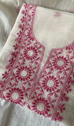 将图像加载到图库查看器中, Women's Lakhnavi Handcrafted Mul Chanderi Kurta And Dupatta Set - HONC0263969