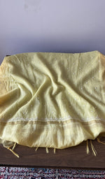 Load image into Gallery viewer, Kurta piece and dupatta laid out