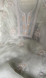 Load image into Gallery viewer, dupatta detail with the border work