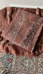 将图像加载到图库查看器中, folded stack, kurta with the dupatta