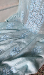 Load image into Gallery viewer, fine chikankari across the kurta