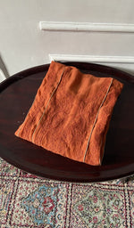 Load image into Gallery viewer, border of the kurta fabric