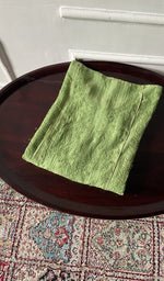 Load image into Gallery viewer, border of the kurta fabric