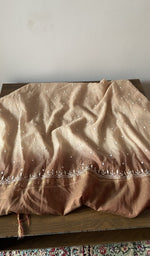 Load image into Gallery viewer, Kurta piece and dupatta laid out