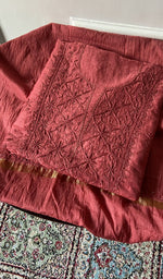 将图像加载到图库查看器中, Set folded, showing the worked gala
