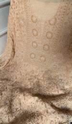 Load image into Gallery viewer, close view of the hand embroidery, peach pure mul chanderi