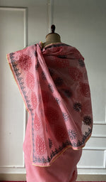 Load image into Gallery viewer, Pallu folded over the shoulder, work visible