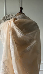 Load image into Gallery viewer, Chikankari and border together on the ivory saree