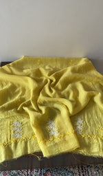 Load image into Gallery viewer, Kurta piece and dupatta laid out