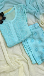 将图像加载到图库查看器中, Lucknowi 手工粘胶乔其纱 Chikankari Kurta Palazzo 带 Dupatta 套装 - HONC0113556