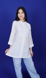 Load image into Gallery viewer, Women's Lakhnavi Handcrafted Chanderi Silk Chikankari Top - HONC0181555