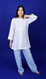 Load image into Gallery viewer, Women's Lakhnavi Handcrafted Chanderi Silk Chikankari Top - HONC0181555