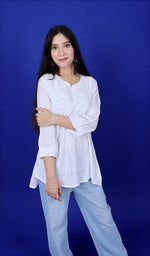 将图像加载到图库查看器中, Women's Lakhnavi Handcrafted Muslin Chikankari Top - HONC0179910