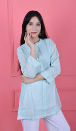 将图像加载到图库查看器中, Women's Lakhnavi Handcrafted Chanderi Silk Chikankari Top - HONC0181531