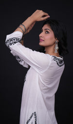 Load image into Gallery viewer, Women's Lucknowi Handcrafted Cotton Chikankari Kurti- HONC0171399