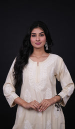 Load image into Gallery viewer, لکھنوی ہاتھ سے تیار کردہ ململ کپاس چکنکاری قرتی- HONC0133711