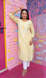 将图像加载到图库查看器中, Yellow Chikankari Kurti