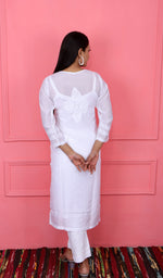 将图像加载到图库查看器中, Farida Women's Lucknowi Handcrafted Muslin Chikankari Kurti - HONC0180928