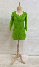 将图像加载到图库查看器中, Women's Lakhnavi Handcrafted Green Cotton Chikankari Top - NC050093