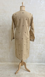 Load image into Gallery viewer, Men's Lucknowi Handcrafted Cotton Chikankari Kurta - NC053225