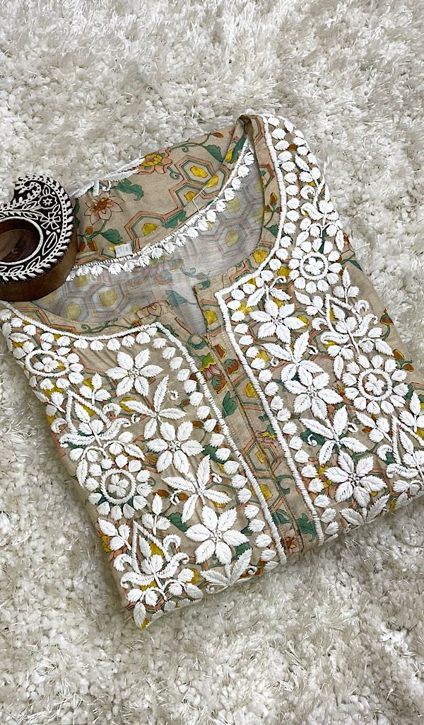 Aisha Women's Lucknowi Handcrafted Cotton Chikankari Kurti - HONC0174541