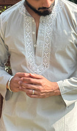 Load image into Gallery viewer, Men&#39;s Lucknowi Handcrafted Cotton Chikankari Kurta -  HONC0115508
