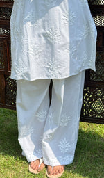 Load image into Gallery viewer, Women&#39;s Lakhnavi Handcrafted Cotton Chikankari Kurta And Palazzo Set - HONC0239067
