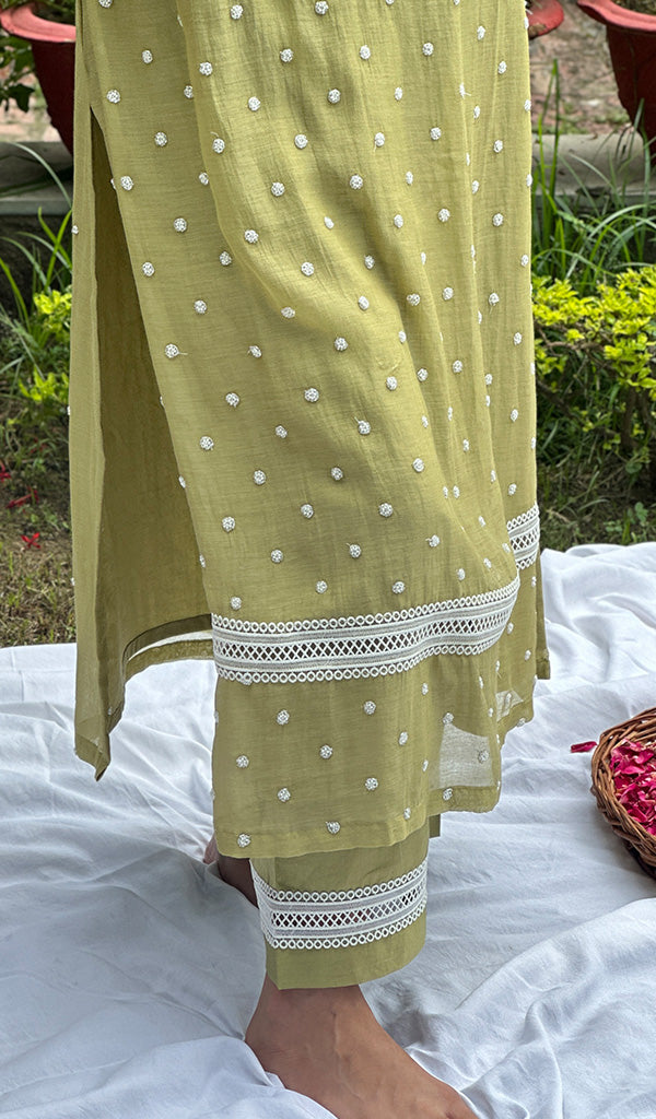 Women's Lakhnavi Handcrafted Mul Chanderi Chikankari Kurta, Dupatta And Pant Set - HONC0231524