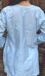 将图像加载到图库查看器中， Women&#39;s Lakhnavi Handcrafted Chanderi Silk Chikankari Top - HONC0237451
